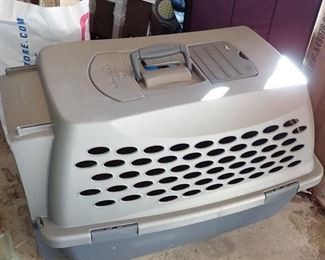 PET KENNEL