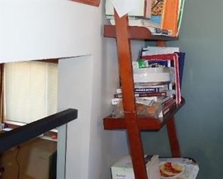 LEANING BOOKCASE