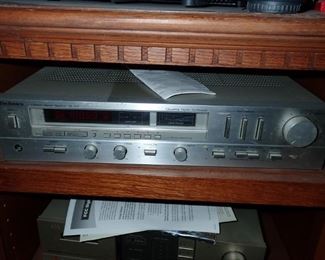 TECHNICS FM/AM STEREO RECEIVER SA-212