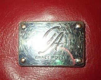 LARGE ASSORTMENT OF HANDBAGS & JEWELRY - WALLETS - VERA BRADLEY - ITALIAN LEATHER - TIGNANELLO - CHANNEL - MICHE - GA - ETC.....