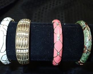 ASSORTED DESIGNER JEWELRY