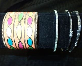 ASSORTED DESIGNER JEWELRY