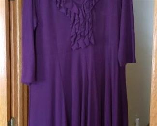 AVENUE DRESS