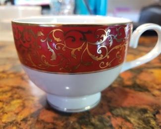 Mikasa Parchment Red (16) SETS