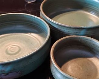 SET OF 3 POTTERY BOWLS