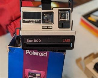 Polaroid Sun 600 Camera