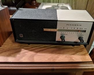 Vintage Panasonic Small Console Stereo Model Radio
