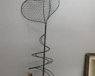 Wire Rooster Decor 