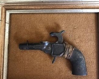 Early cap gun