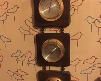 Thermometer/Barometer
