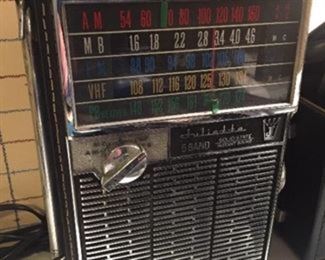 Juliette 5-Band Radio