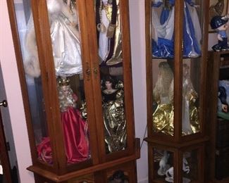 Display Curios/Collector's Dolls