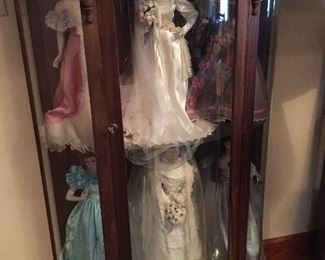 Display Case/Collector Dolls