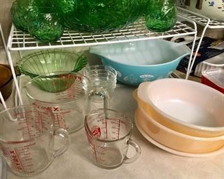 PYREX BLUE BOWL, & PYREX MEASURING CUPS.