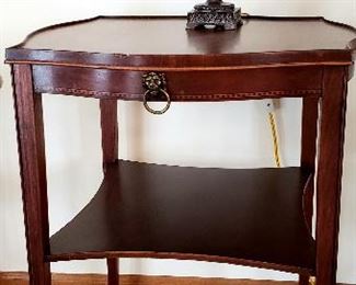 Vintage shelf lamp table & novelty lamp