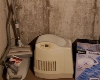 Vac, humifier etc.
