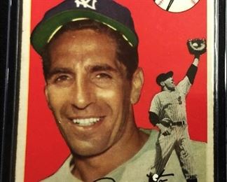 1954 Topps #17 Trading Card- Phil Rizzuto