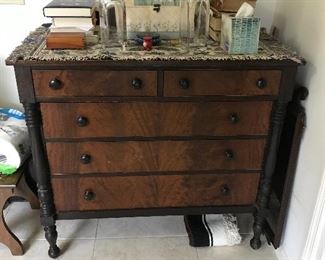 CHEST OF DRAWERS