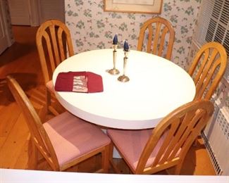White Round Table and 5 Wood Chairs