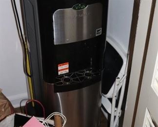 Hot Water Dispenser