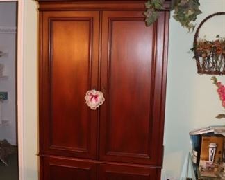 Amoire and Vine Decorative