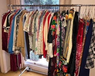 Vintage Men’s & Ladies Clothing!!