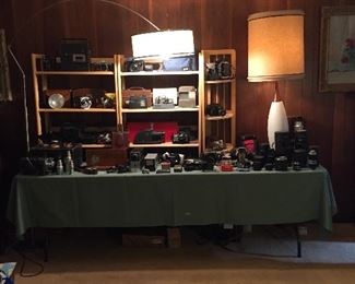 Vintage Cameras & Photography Equipment 