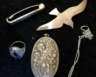  silver bird, pendant, agate ring, and necklace