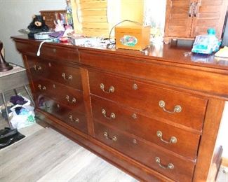 another shot of the dresser