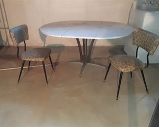  Vintage retro dinette set
