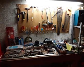 Hand Tools 