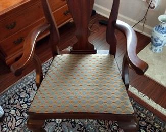 Henkel Mahogany Queen Anne Dining Chair (1 of 8)