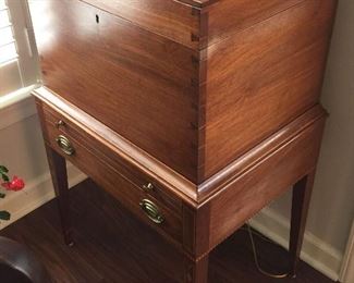 R J Morgan Handcrafted Cellerette