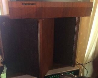 70s STEREO! Cher and I listened to Genesis Squonk on this https://www.youtube.com/watch?v=TzL-up4ZKgI It is one of the most underrated songs of the 70s!