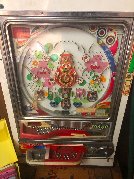 Rare Sankyo Pachinko Machine Vintage Pinball Pin Ball All Original you need this OH MY GAH!