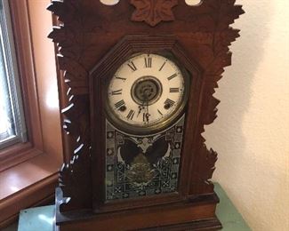 mantle clock