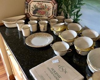 LENOX fine china "Eternal '', place setting for 92