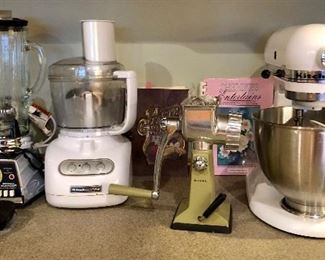 Vintage Appliances! Waring Robot Blender, KitchenAid Processor, Rival Meat Grinder, KitchenAid Mixer