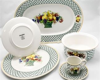 Villeroy & Boch china set
