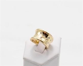 Gold jewelry ring 