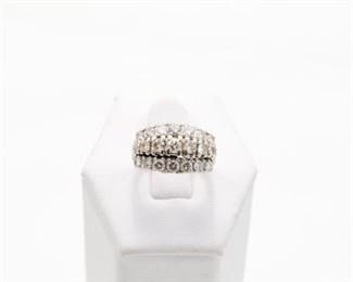 14k white gold diamond ring with brilliant cut diamonds total diamonds weight 1.50 Ct.