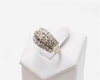 14k white gold diamond ring with brilliant cut diamonds total diamonds weight 1.50 Ct.