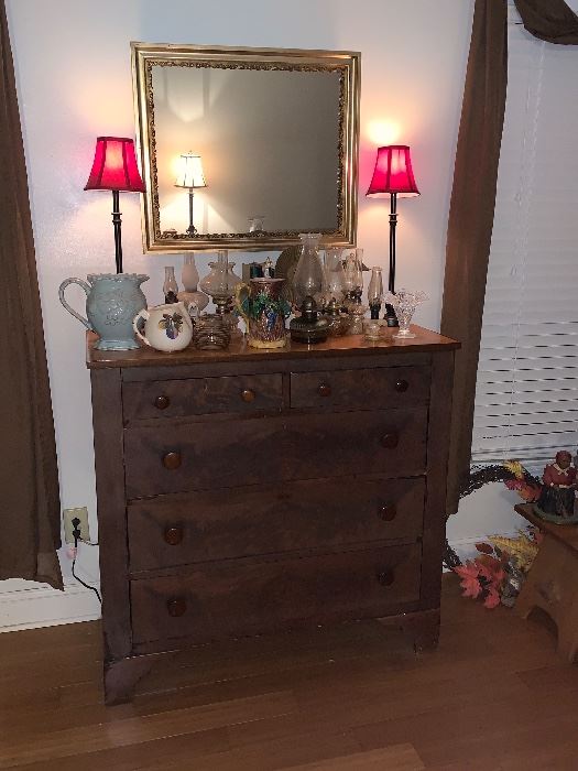 HOUSE IS FULL OF GREAT ANTIQUE ITEMS