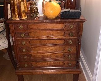 BEAUTIFUL SPOOL CABINET