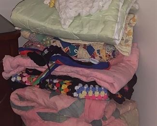 QUILTS AND LINENS