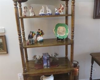 Etagere Shelving with Bonnet
