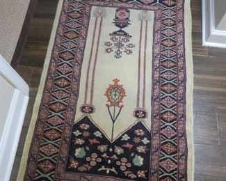 Vintage Art Deco Rug
approx. 2' x 4'
