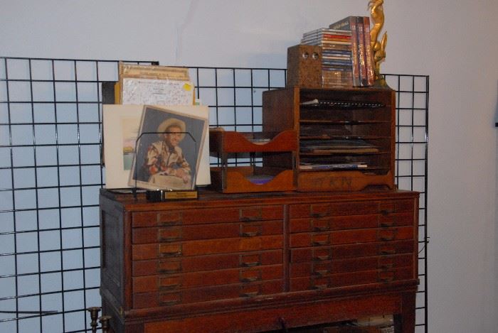Oak lateral file for art work, maps or documents