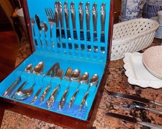 Rogers Brothers silverplate flatware set