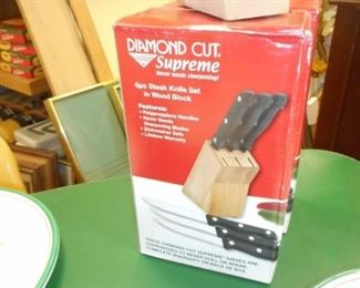 New in box Diamond Cut Supreme 7 pc set 